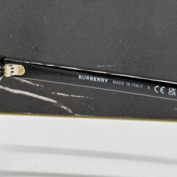 NEW BURBERRY BE4337F 3001/85 YELLOW MEN SUNGLASSES BE4337F 300185 - Picture 9 of 10